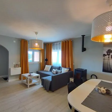 Sunset House Semesterbostad *