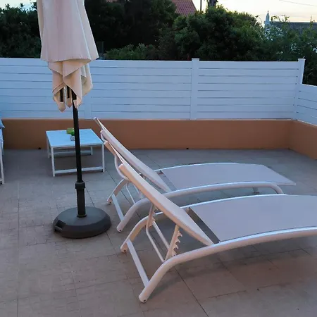 Semesterbostad Sunset House
